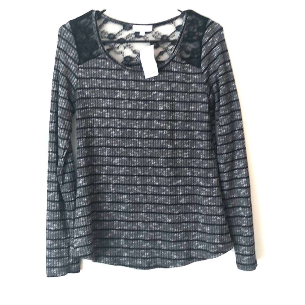 Long Sleeve Shirt. Large 🎈